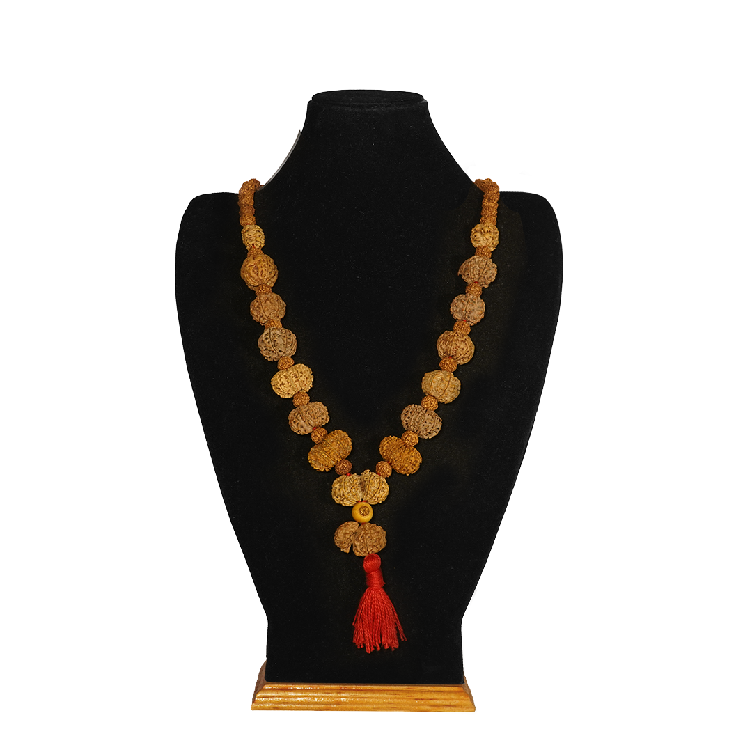 One Mukhi Savar / Medium ($2400) / On Red Thread