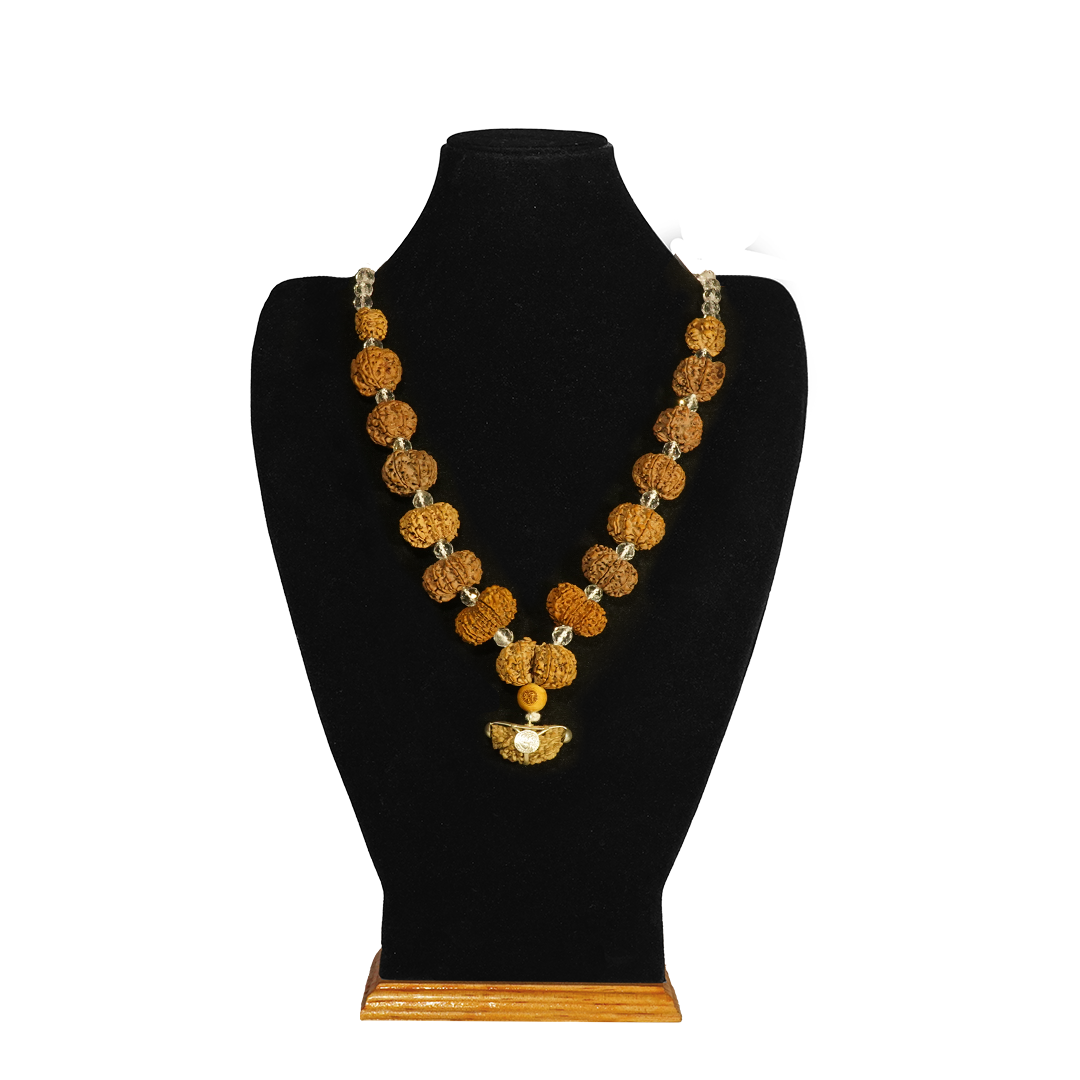 One Mukhi Moon Shape (India) / Regular ($1800) / Sphatik with Thread